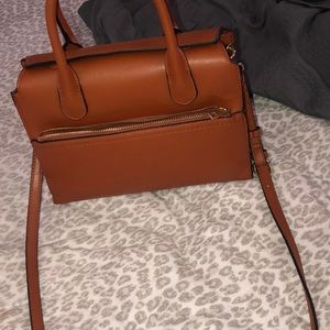 brown crossbody purse 🤩